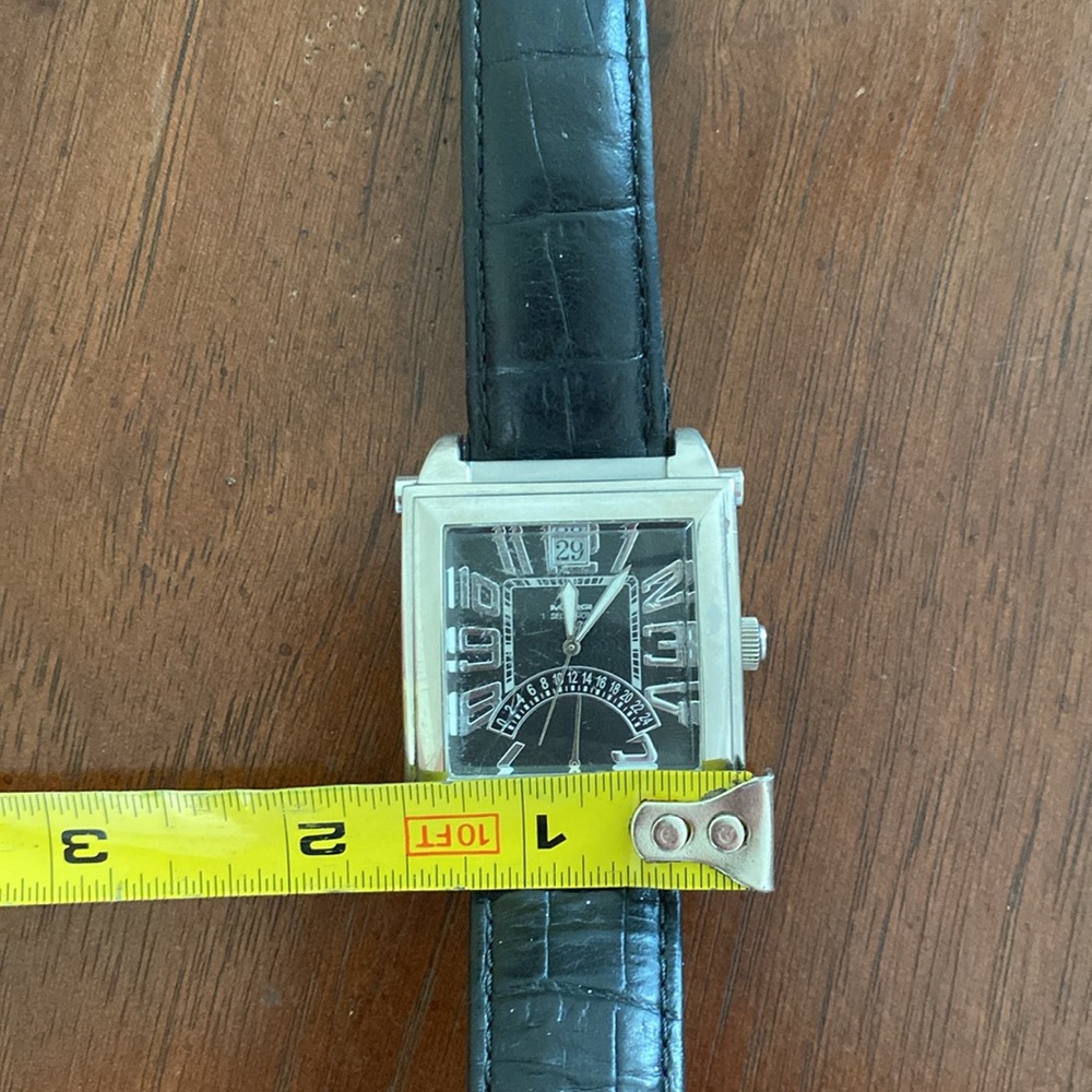 Vintage Margi Watch in Stainless Steel with Leather Band - Picture 14 of 15